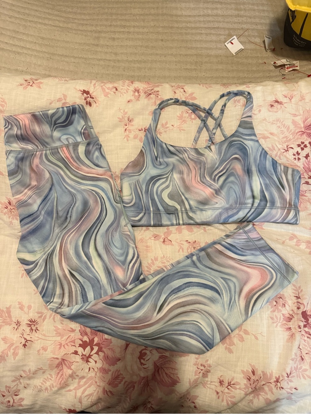 Athleta Girl XL/14 Upbeat Chit Chat Marbled Leggings & Sports Bra Set